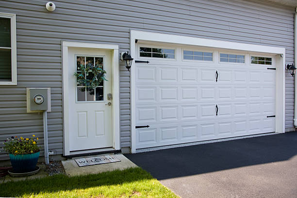 24/7 Emergency Garage Door Panel Replacement experts in Sidney, OH